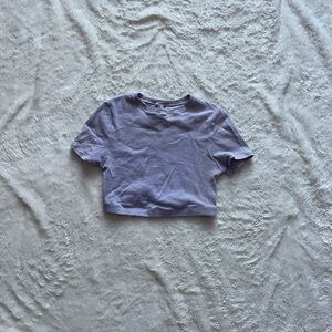 skims lilac cropped t